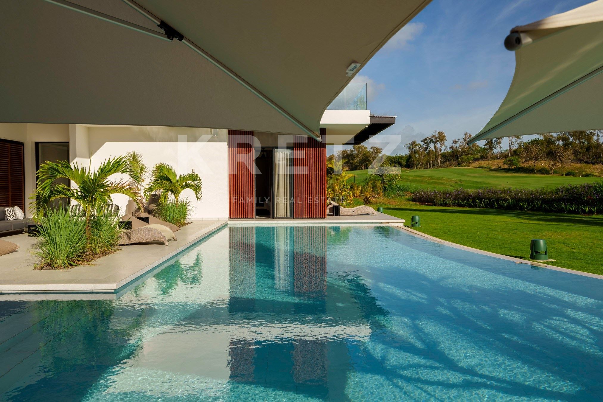 Exceptional golf-front villa, designed for entertaining