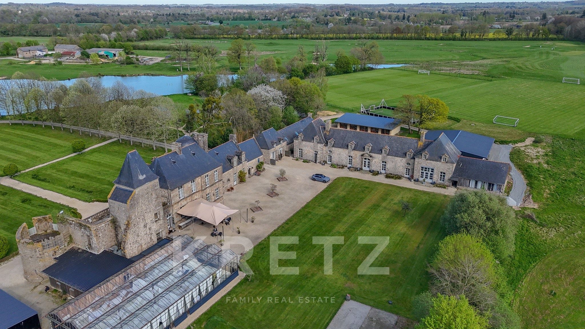 Château Renaissance & Domaine Privé d’Exception — Une destination unique en France