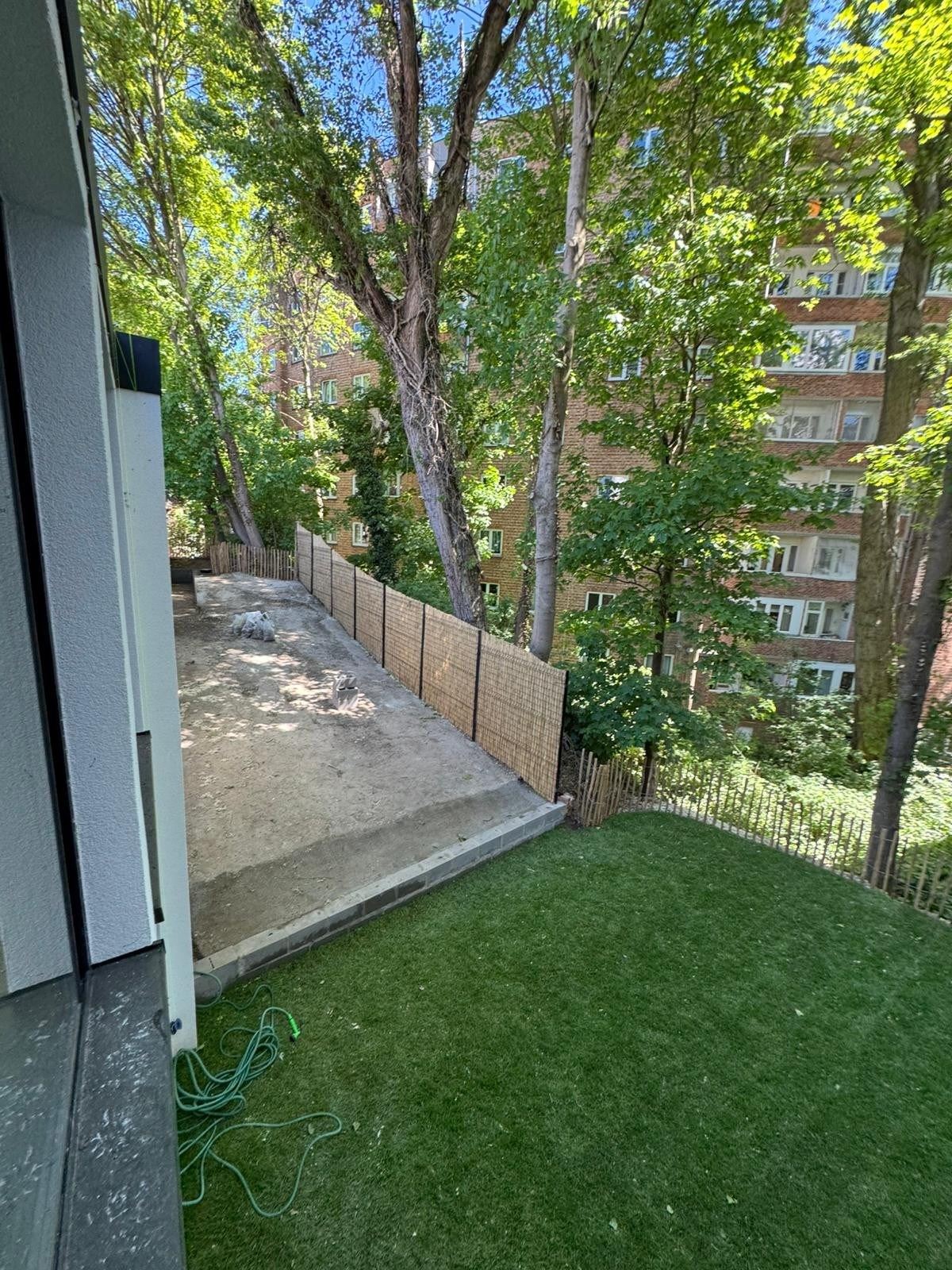 Quartier Flagey loft vendu casco + atelier indépendant.