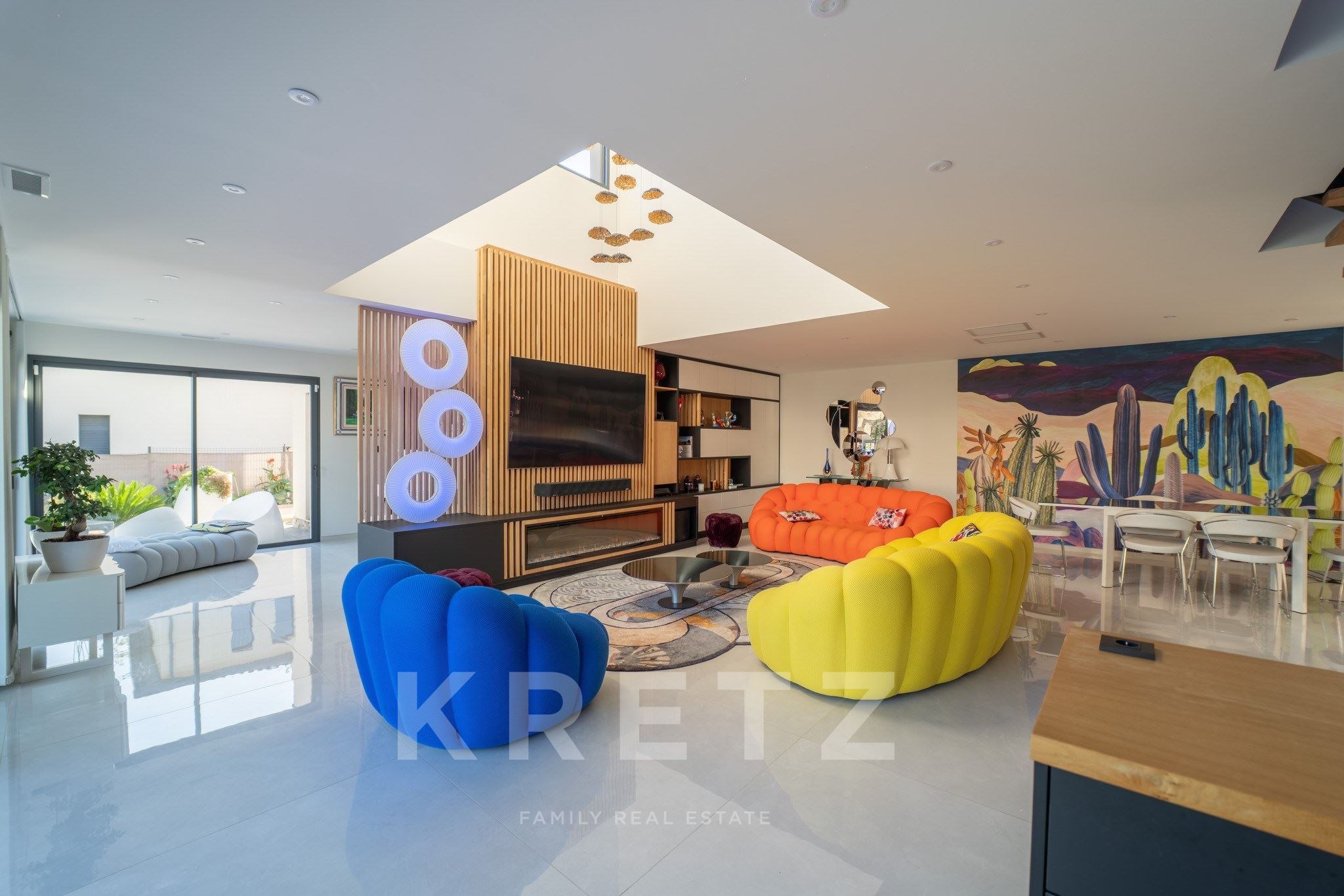 Petite Camargue – Exceptional contemporary villa with swimming pool and landscaped garden