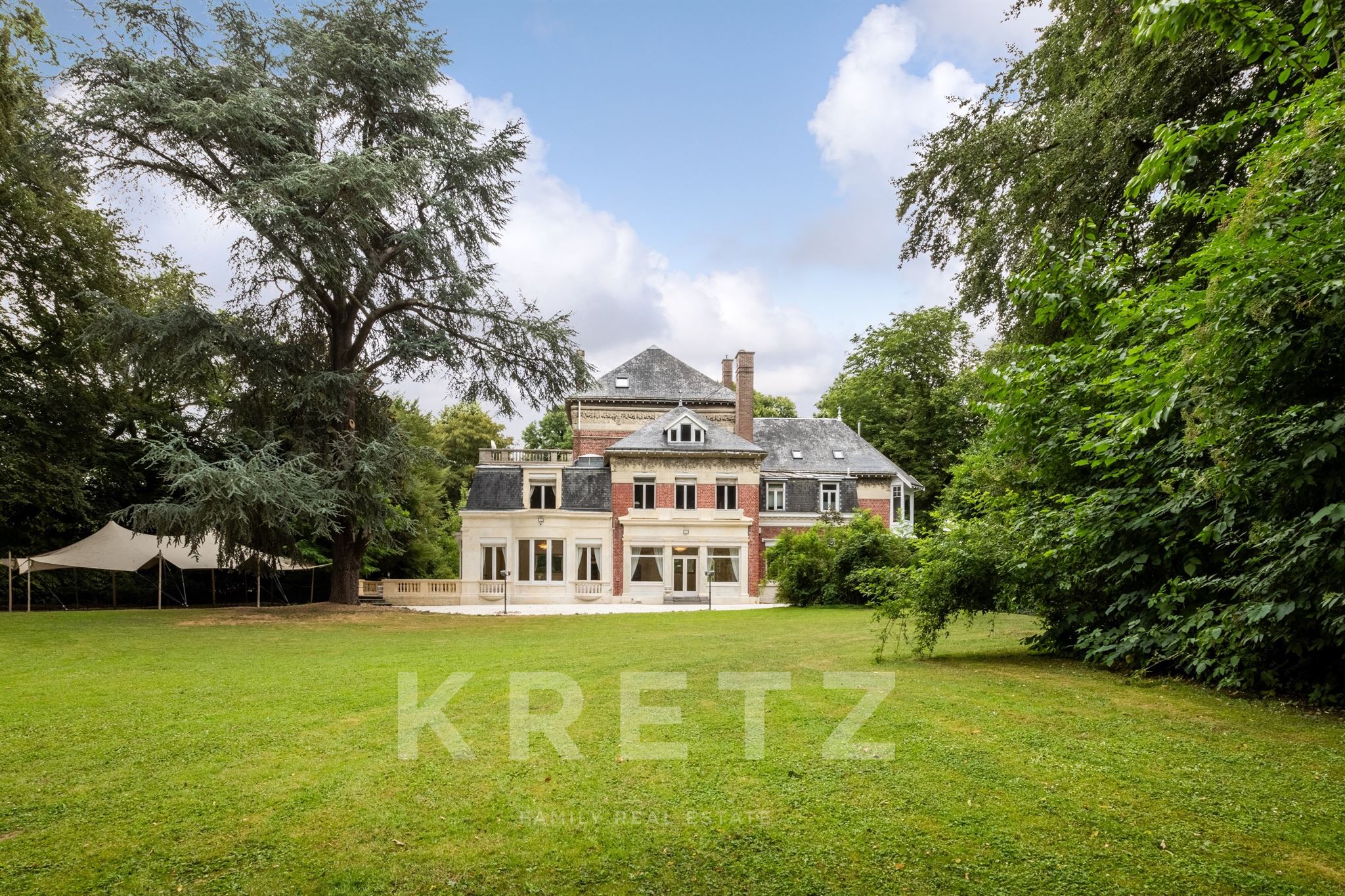 Propriété sur domaine d'exception