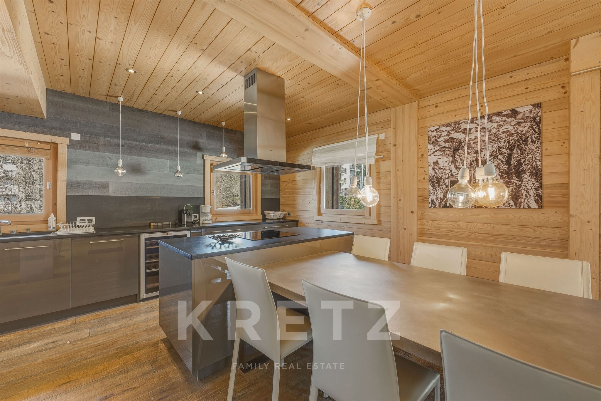 MEGEVE Centre: Charming chalet with exceptional extension potential