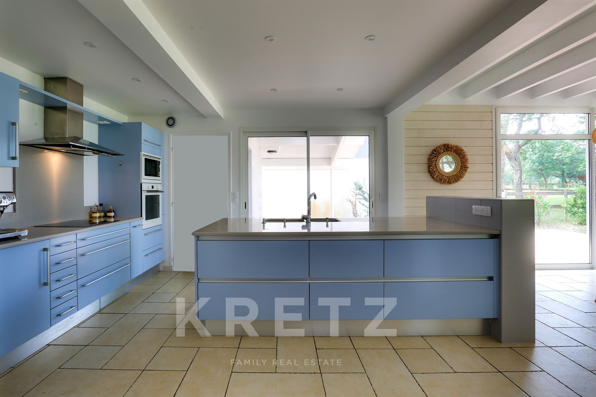Soustons Plage — Renovated Villa with Exceptional Golf Views
