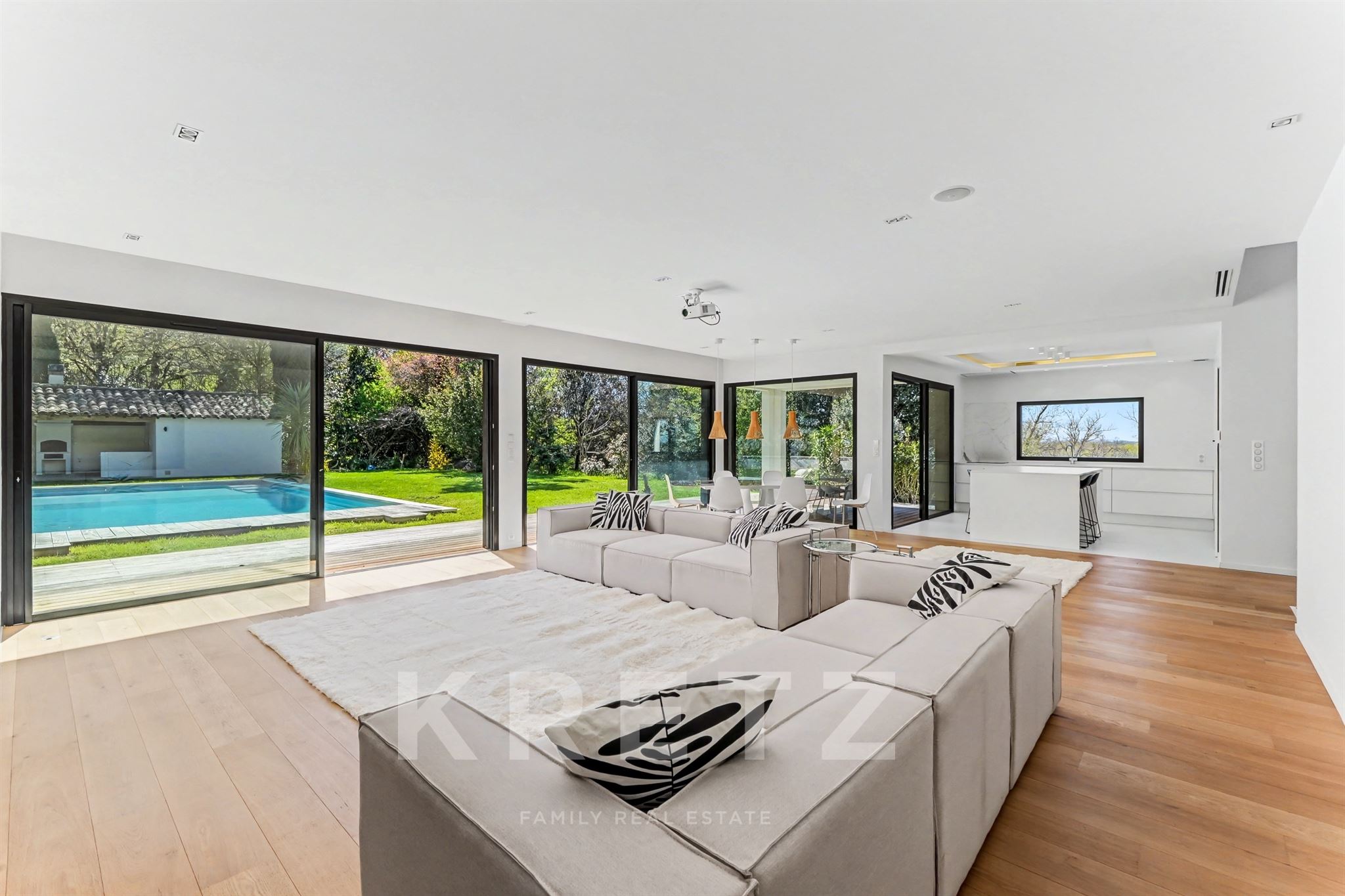 Vieille-Toulouse, villa d'architecte haut de gamme, piscine, parc et foret 5000m2
