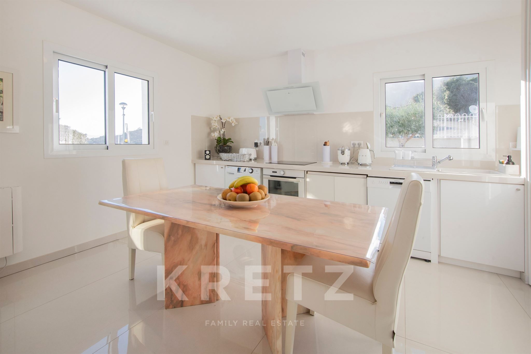 Appartement Dernier Étage de 152m2 - Jardin et Terrasse Vue Mer