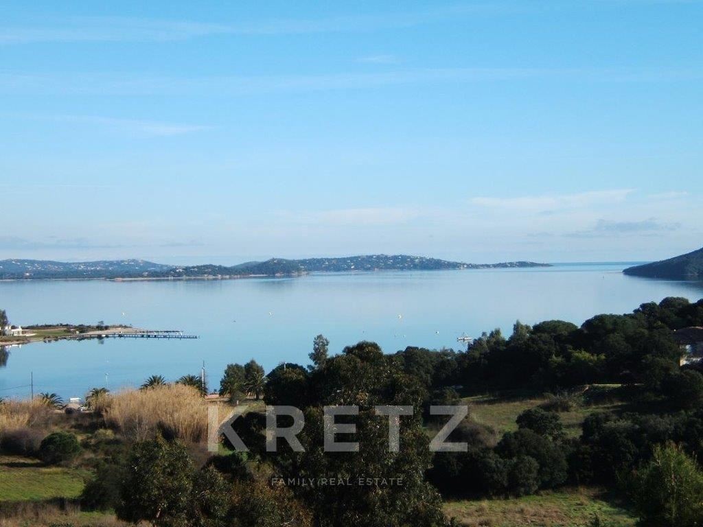 Apartment overlooking the Gulf of Porto-Vecchio, 2 steps from the old town and port